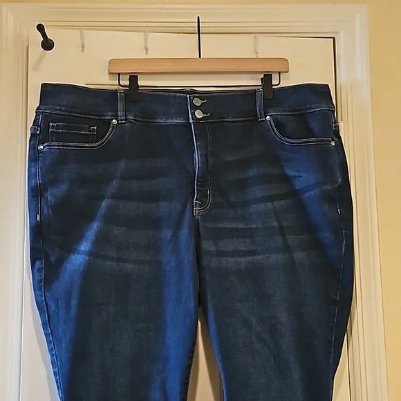 Lane Bryant High Rise Skinny Jeans Dark Blue in size 26 - Picture 3 of 11
